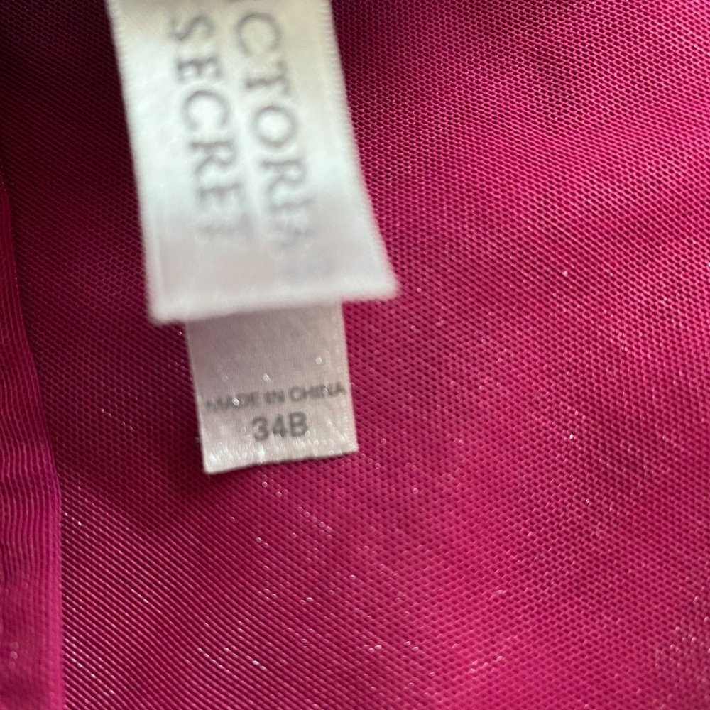 Victoria's Secret lingerie cranberry 34B underwire adjustable back and straps - Picture 13 of 13